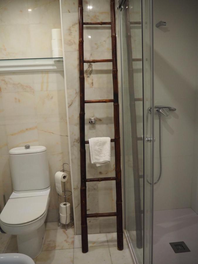 Alojamientos Acella Pamplona Bagian luar foto